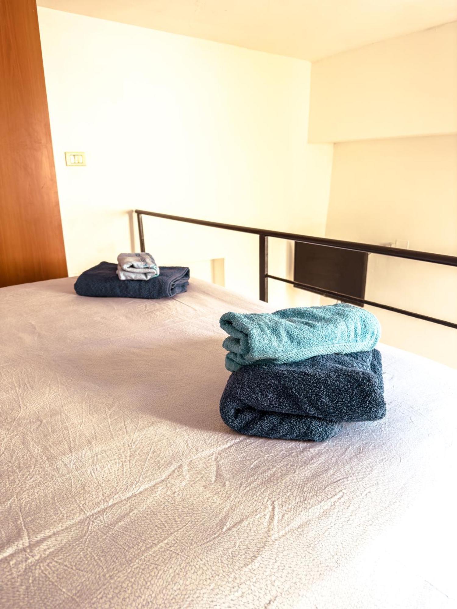 Camurria Apartments Giardini Naxos Ngoại thất bức ảnh